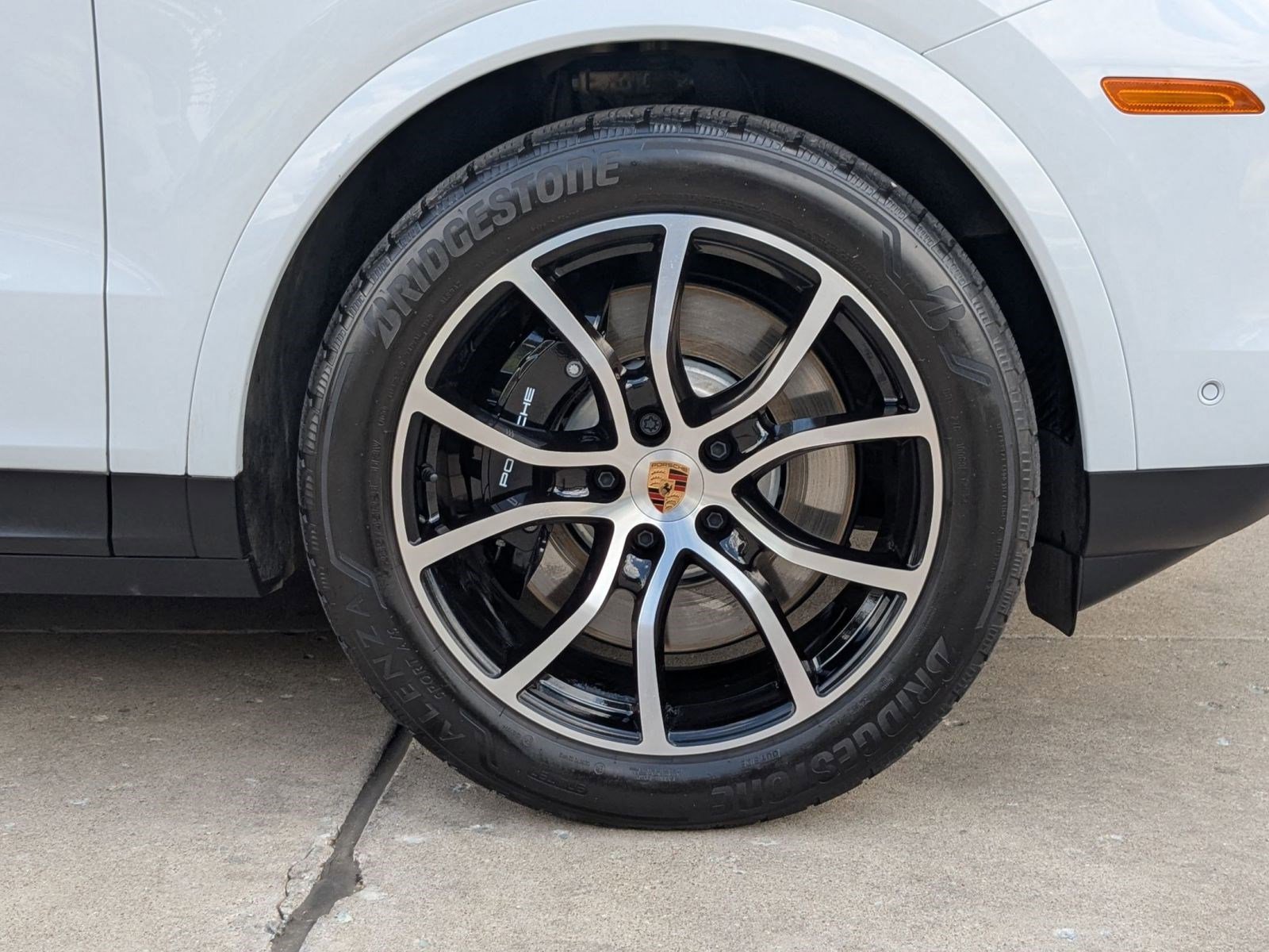 Certified 2025 Porsche Cayenne E-Hybrid image 27