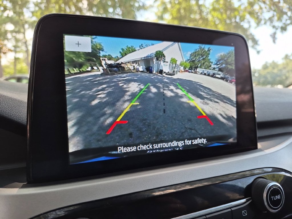 Used 2022 Ford Escape SE FWD image 25