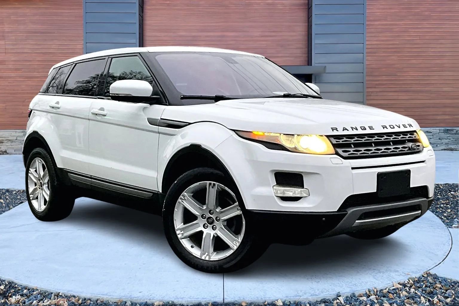 Used 2013 Land Rover Range Rover Evoque Pure Premium image 1