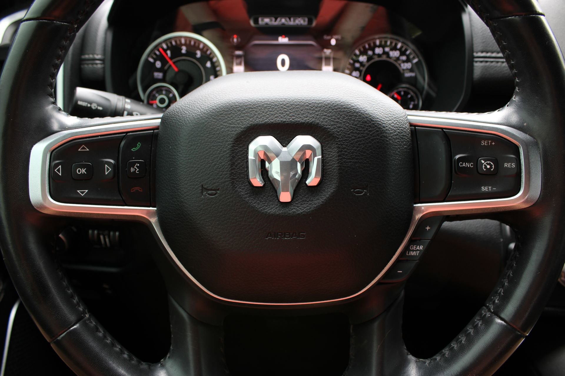Used 2021 RAM 1500 Laramie w/ Sport Appearance Package AWD/4WD image 30