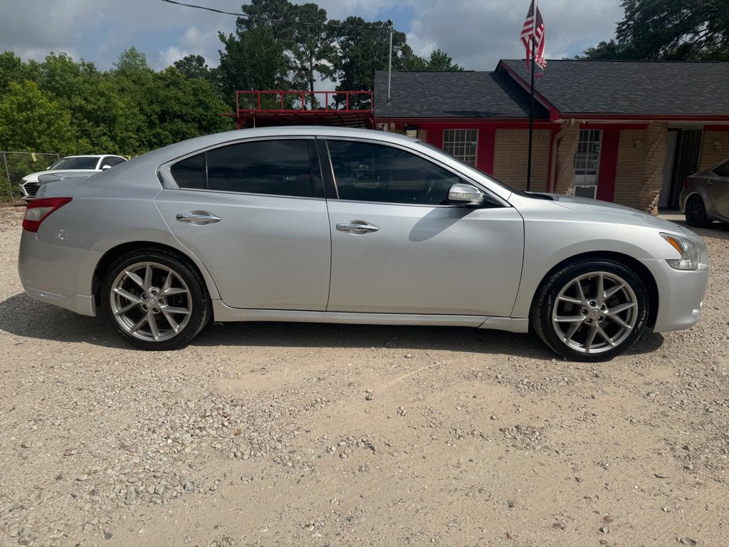 Used 2011 Nissan Maxima 3.5 SV w/ Sport Pkg image 4