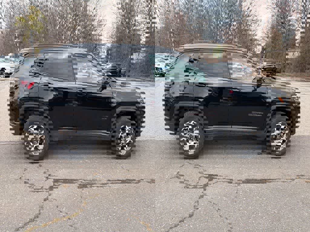 Used 2022 Jeep Compass Trailhawk w/ Trailhawk Elite Group image 19