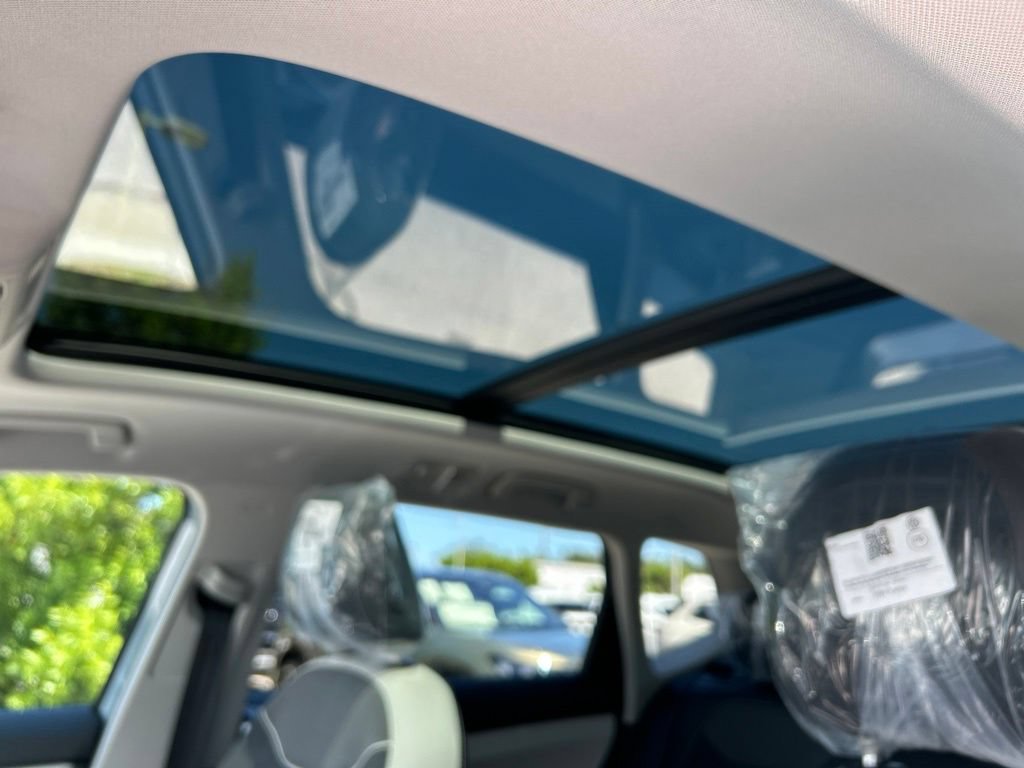 New 2026 Volkswagen Taos SE FWD image 22