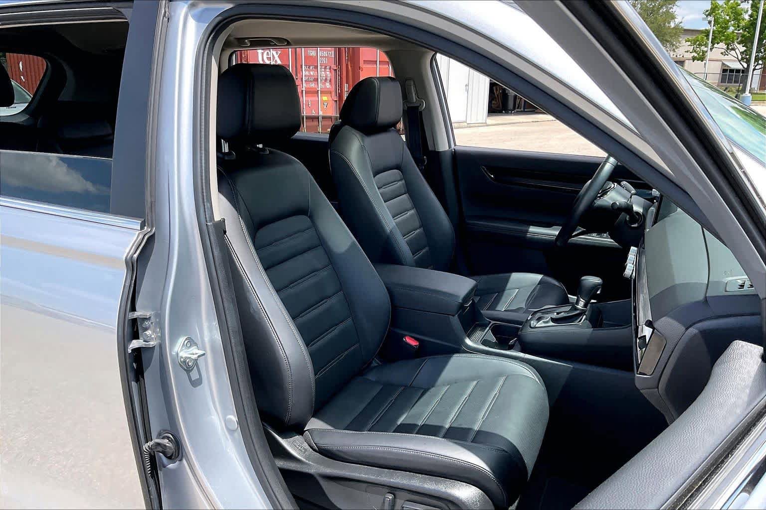 Used 2023 Honda CR-V EX-L image 9