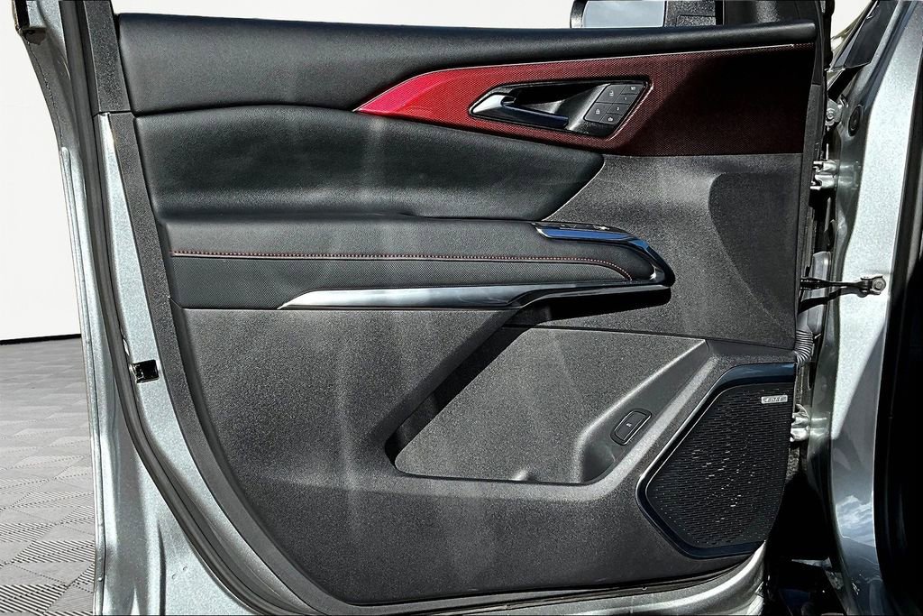 Used 2024 Chevrolet Traverse RS w/ LPO, Floor Liner Package image 18