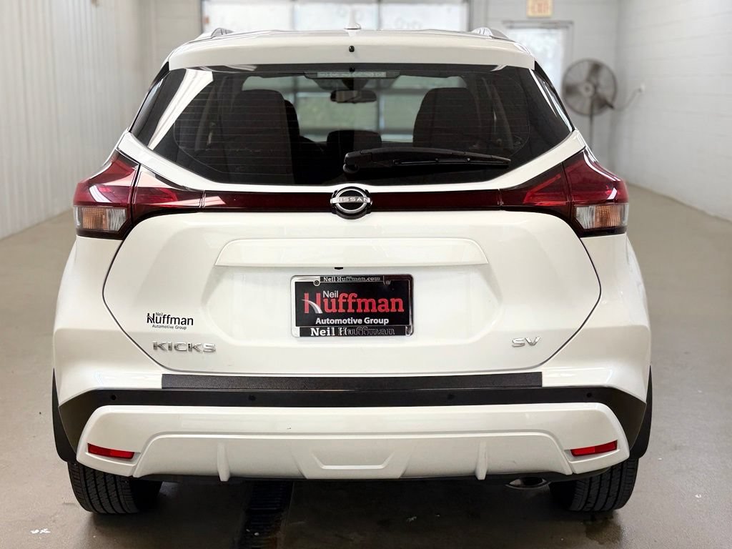 Used 2023 Nissan Kicks SV FWD image 6
