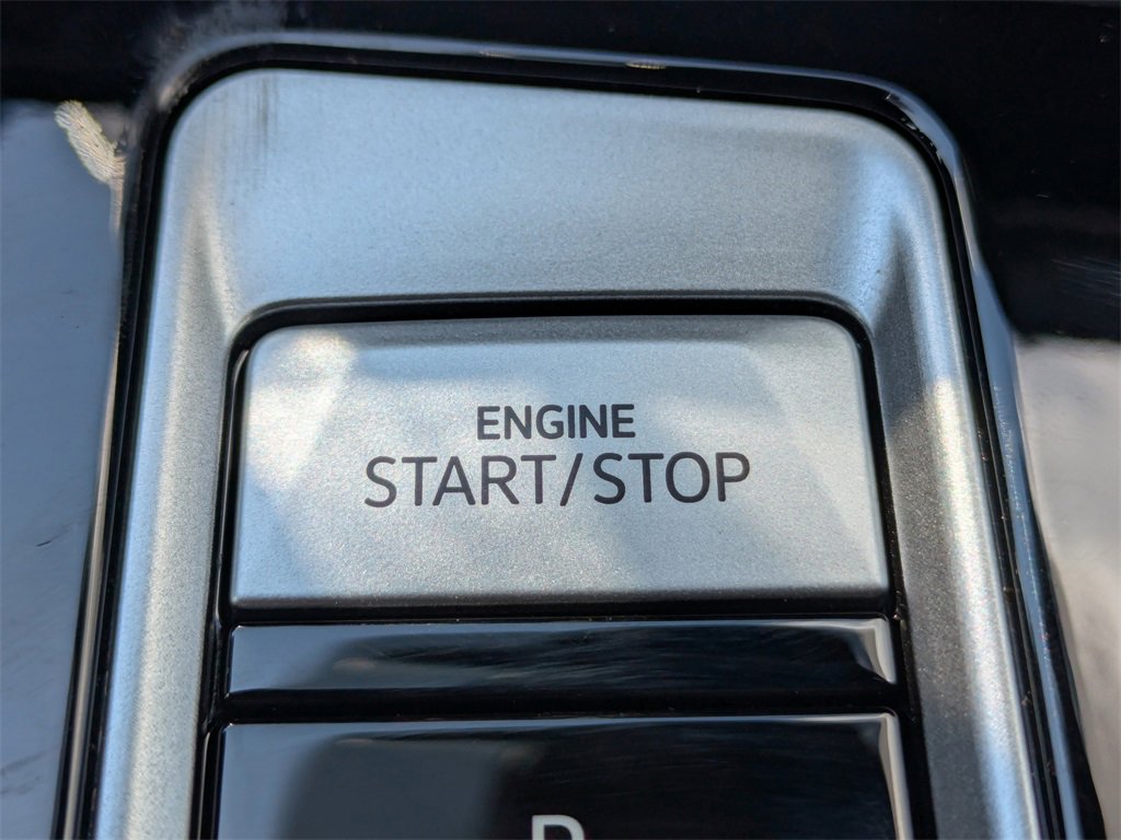 New 2026 Volkswagen Atlas Cross Sport SE image 40