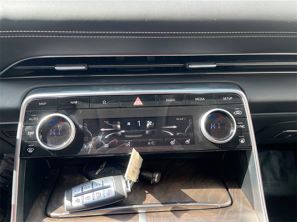 Used 2023 Genesis GV80 2.5T w/ Prestige Package image 16