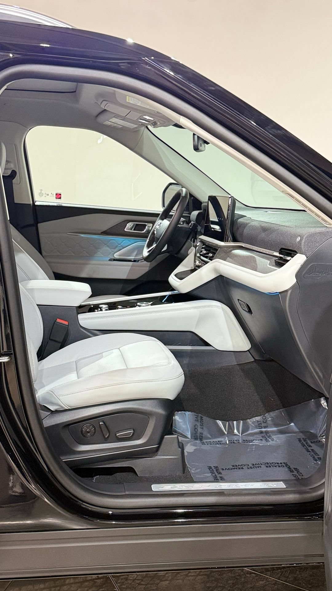 New 2026 Ford Explorer Platinum w/ LUX Leather Package AWD/4WD image 62