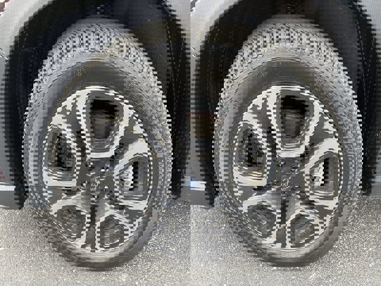 Used 2023 Subaru Ascent Touring image 34