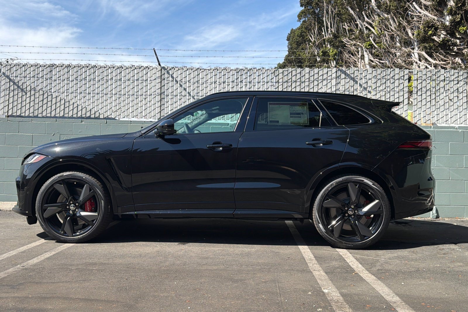 New 2026 Jaguar F-PACE SVR 575 Edition AWD/4WD image 2