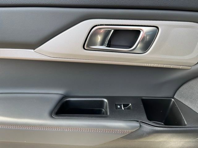 New 2026 Ford Explorer Active w/ Active Comfort Package image 14