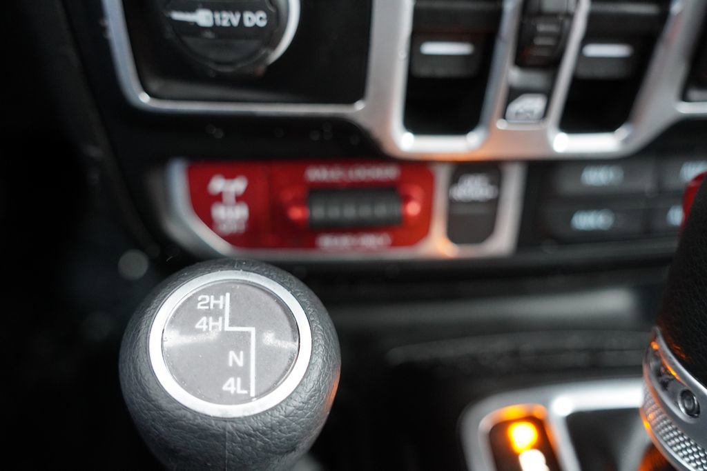 Certified 2024 Jeep Wrangler Willys image 27