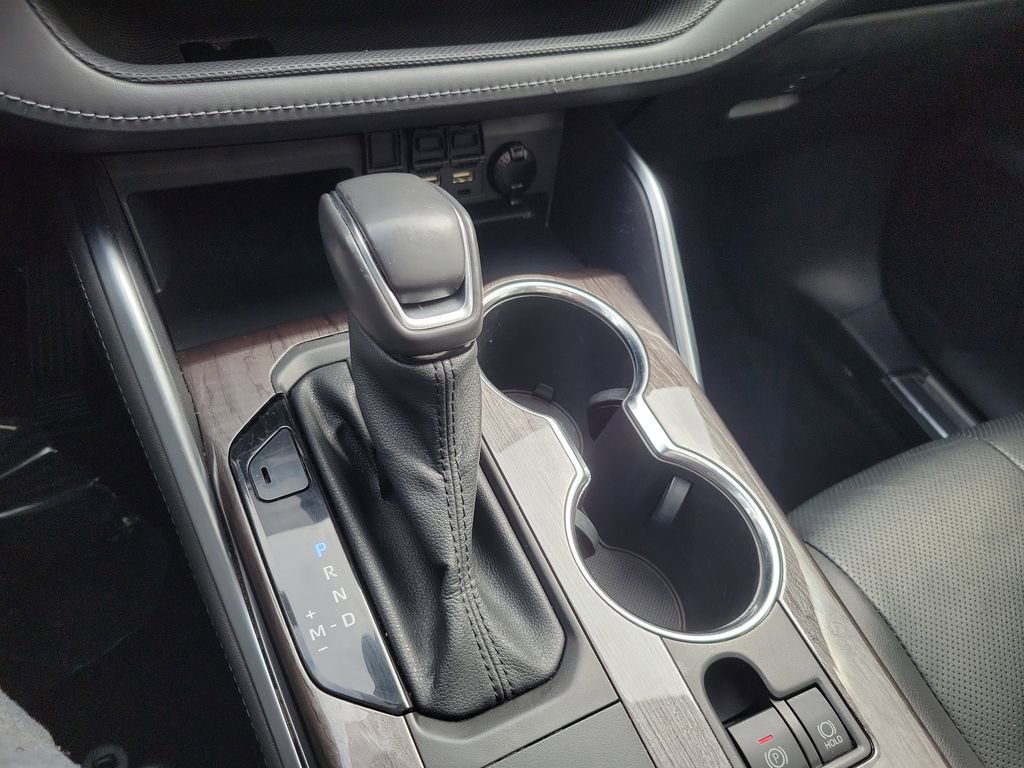 Used 2021 Toyota Highlander Platinum image 34