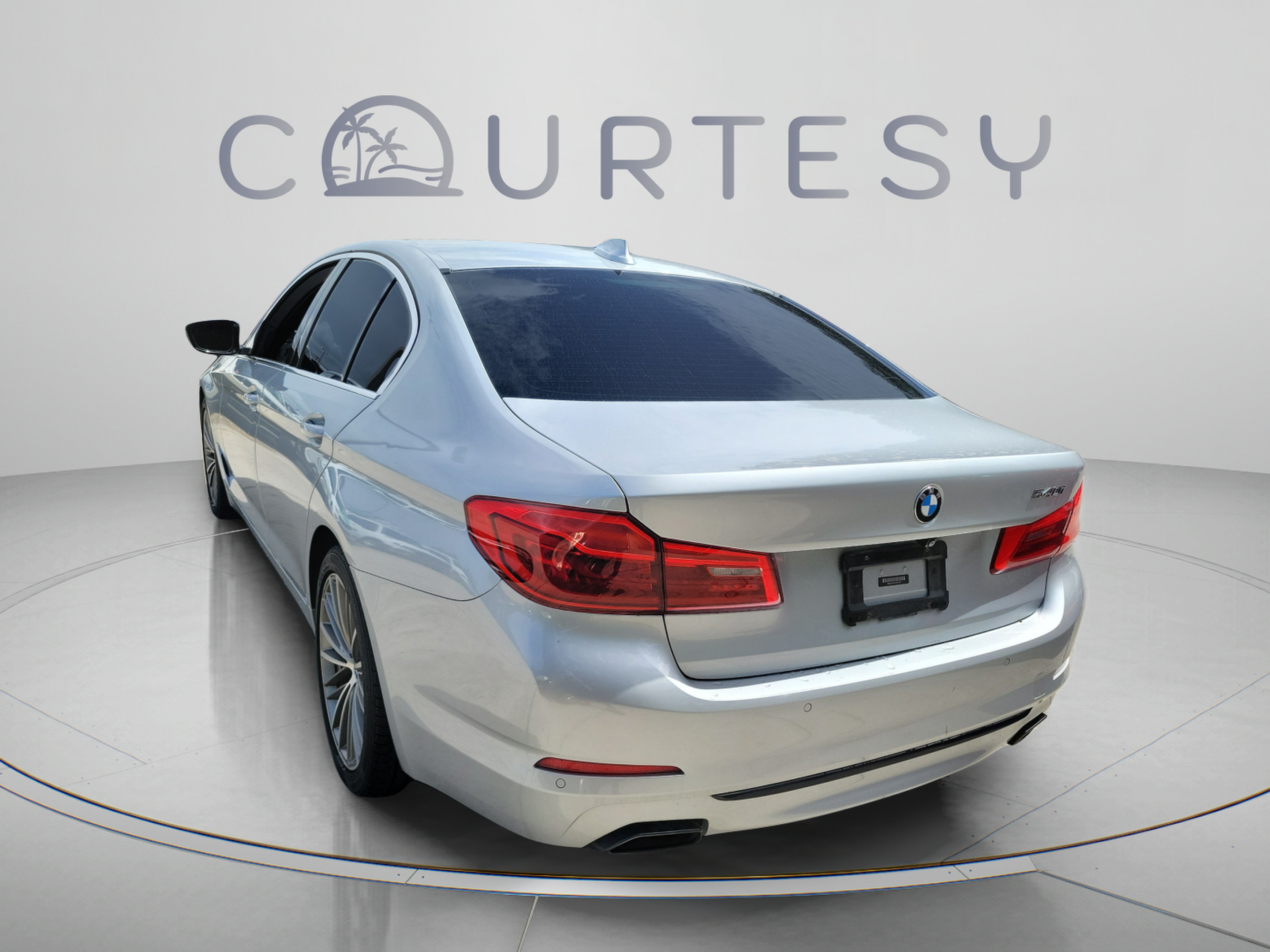Used 2019 BMW 540i w/ Convenience Package RWD image 2