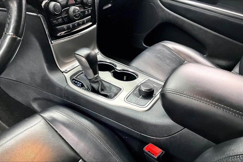 Used 2021 Jeep Grand Cherokee Limited AWD/4WD image 15