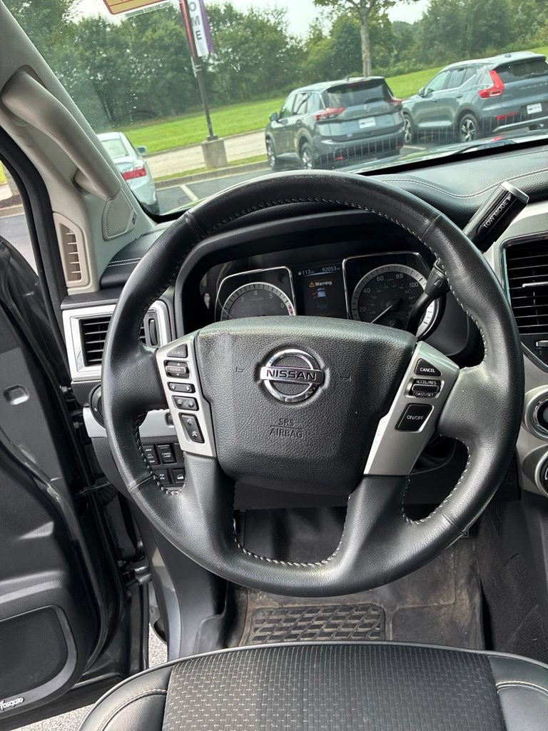 Used 2017 Nissan Titan PRO-4X AWD/4WD image 12