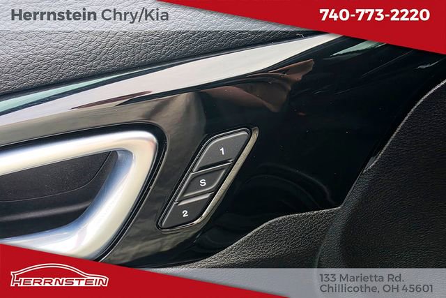 Used 2022 Jeep Compass Trailhawk w/ Trailhawk Elite Group AWD/4WD image 17