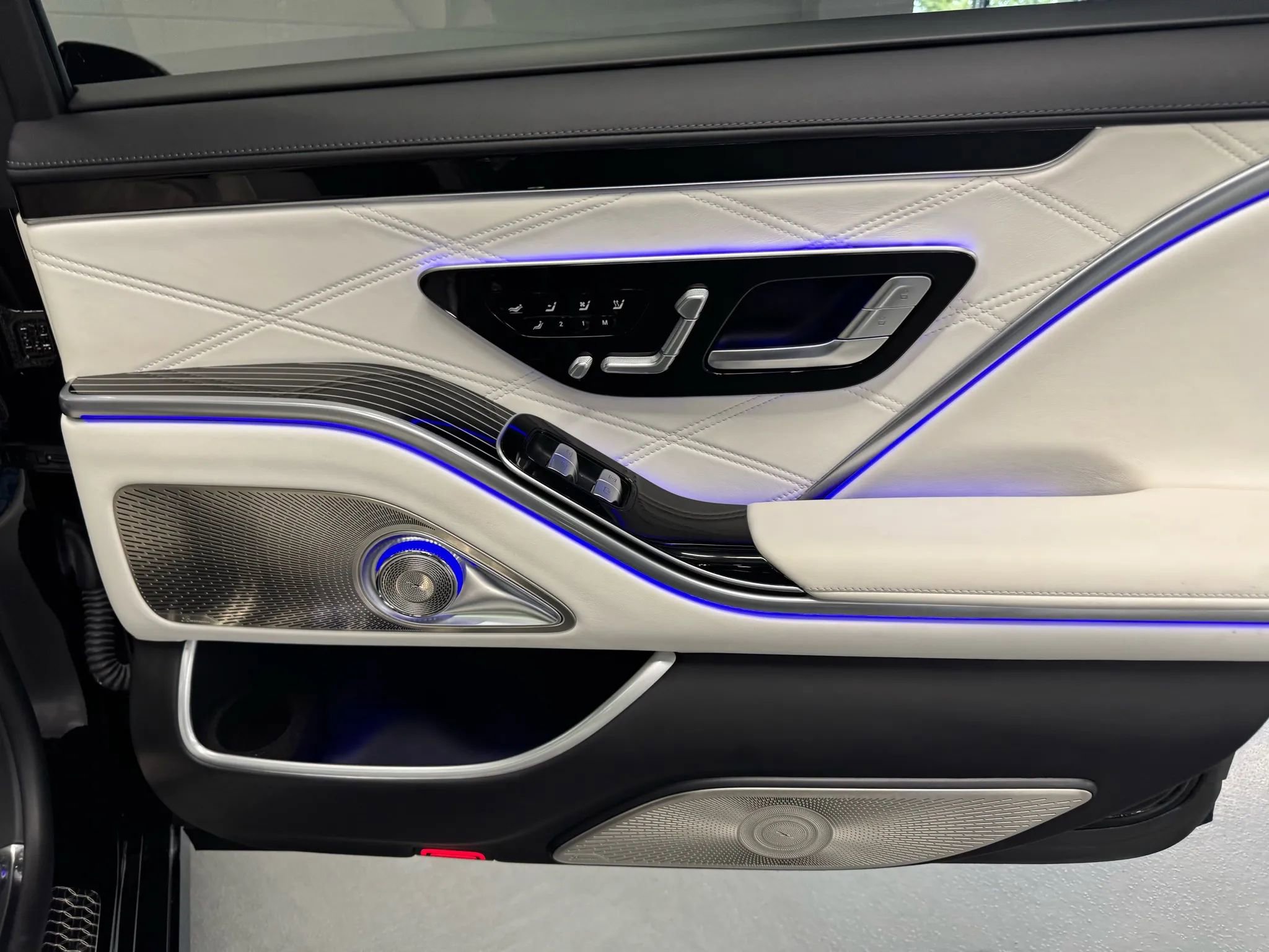 Used 2023 Mercedes-Benz Maybach S 680 S 680 4MATIC Sedan 4D w/ Manufaktur Leather Package image 67