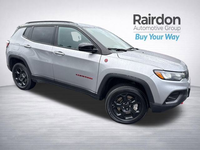 Used 2024 Jeep Compass Trailhawk image 1