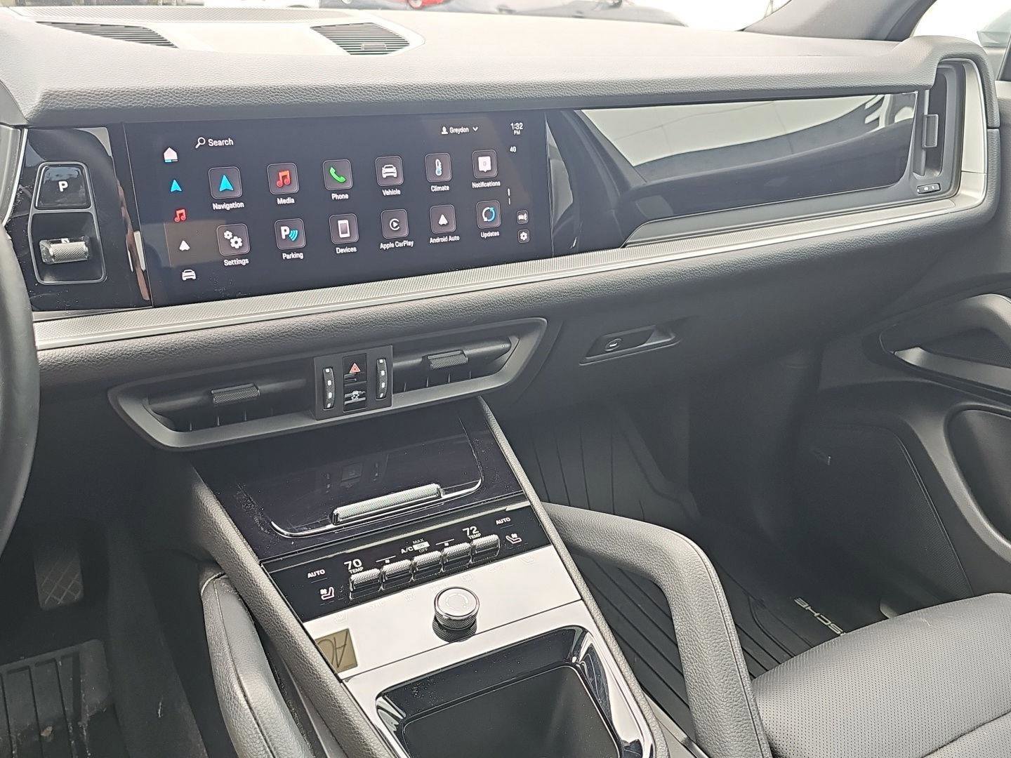 Used 2024 Porsche Cayenne image 9