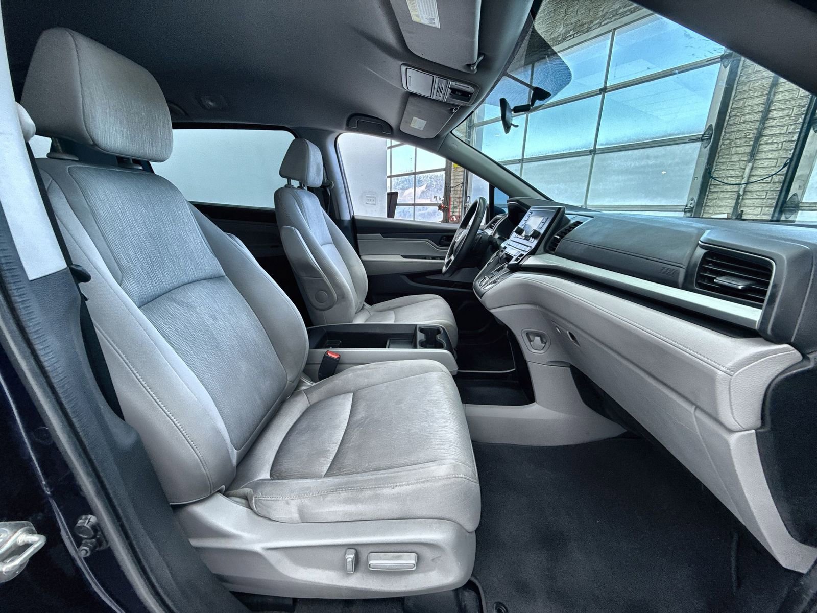 Used 2018 Honda Odyssey LX image 15