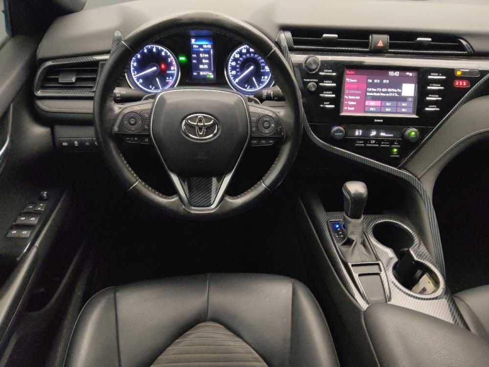 Used 2020 Toyota Camry SE w/ Convenience Package FWD image 22