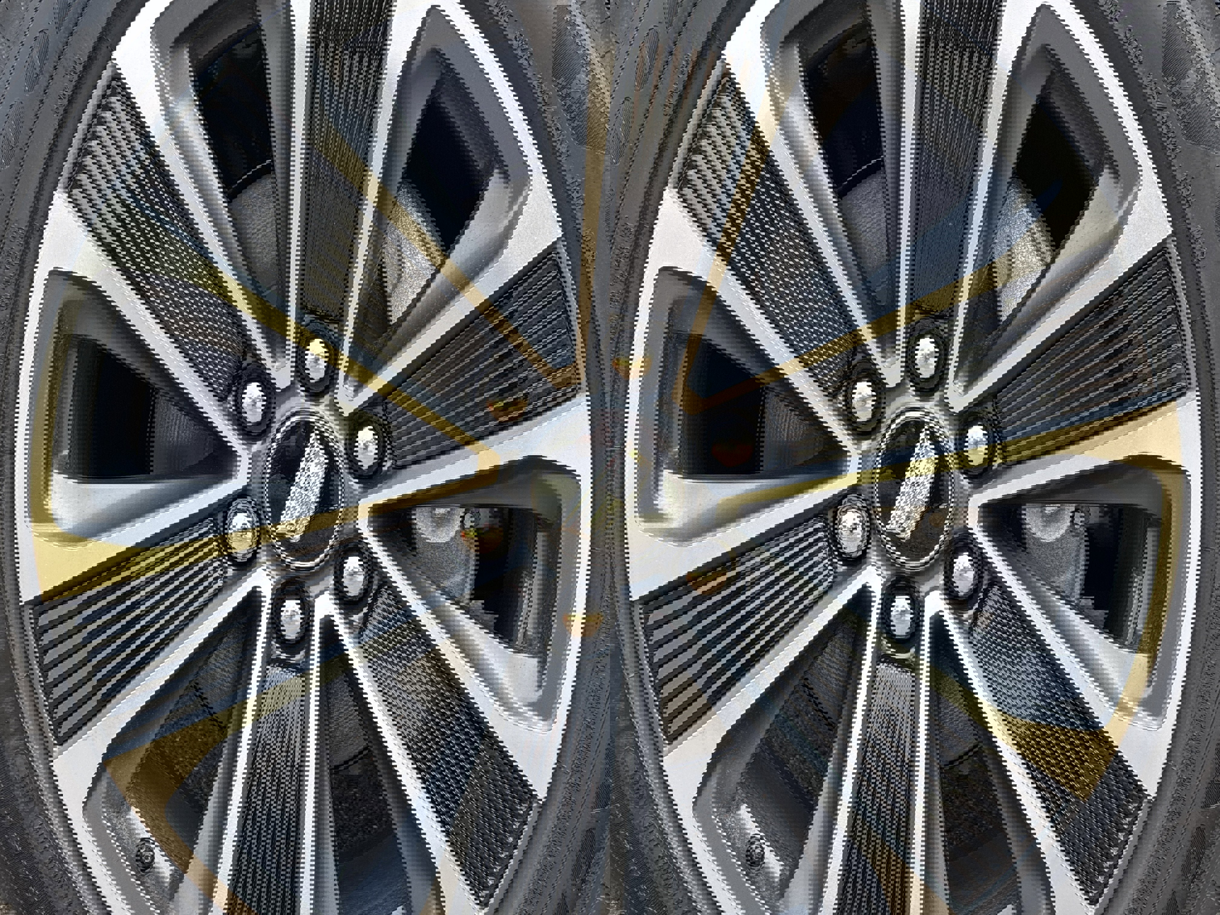 New 2026 Cadillac Vistiq Sport w/ LPO, Floor Liner Package image 18