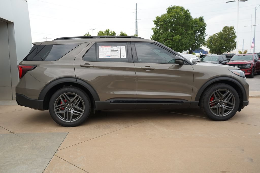New 2026 Ford Explorer ST w/ Sun And Sound Package AWD/4WD image 9