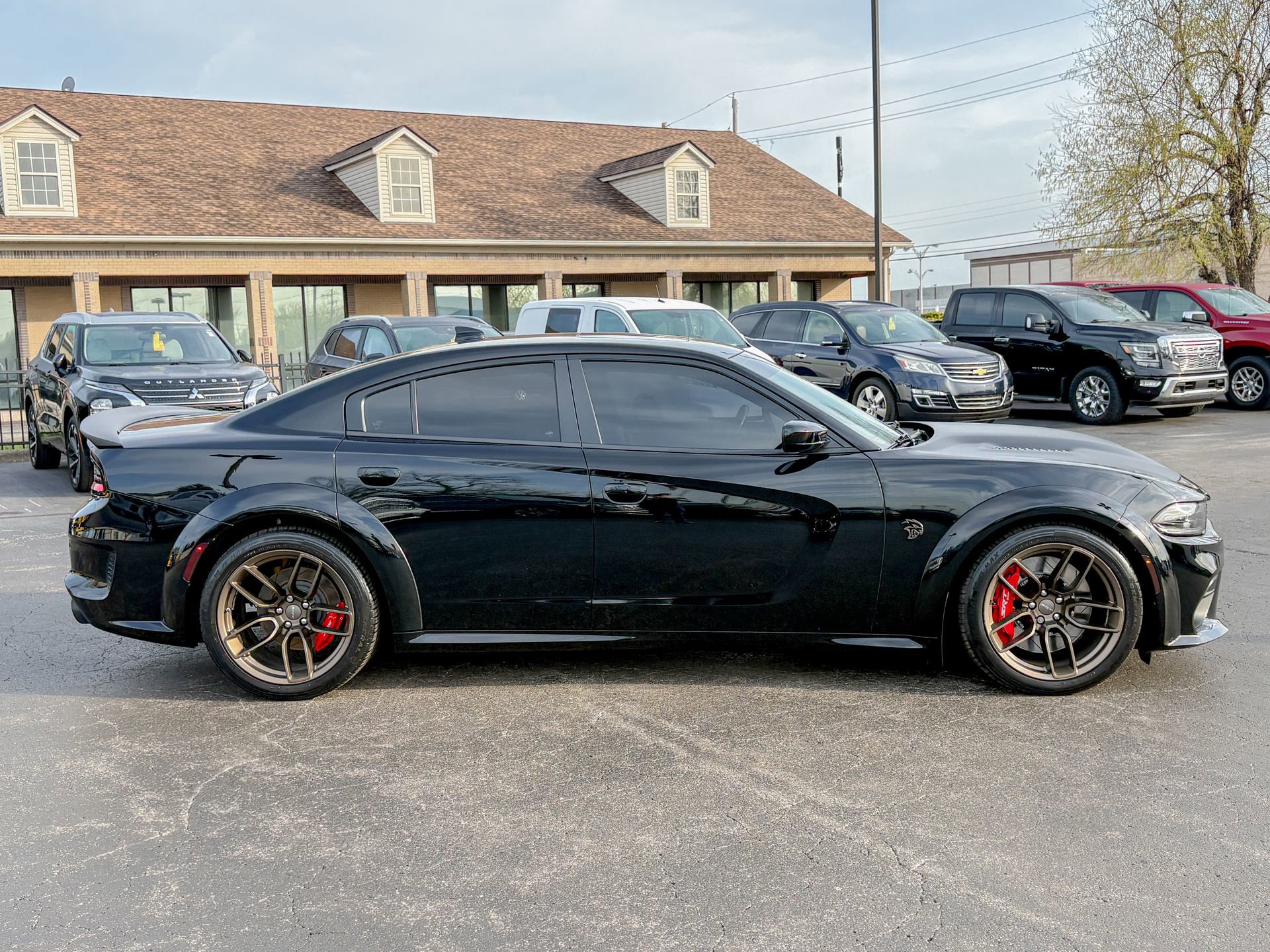 Used 2022 Dodge Charger SRT Hellcat w/ Carbon/Suede Interior Package RWD image 18