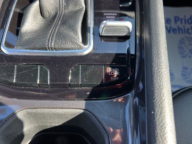 Used 2023 Jeep Compass Latitude image 25