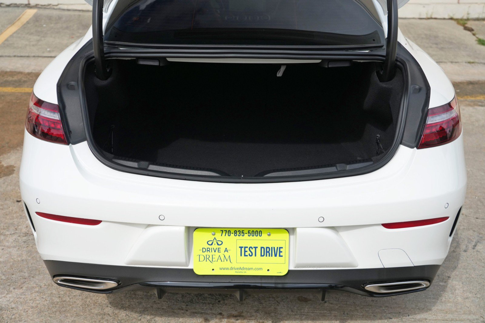 Used 2023 Mercedes-Benz E 450 Coupe w/ AMG Line image 10