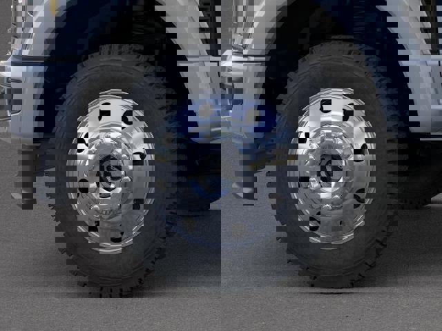 New 2026 Ford F450 Platinum w/ FX4 Off-Road Package image 19