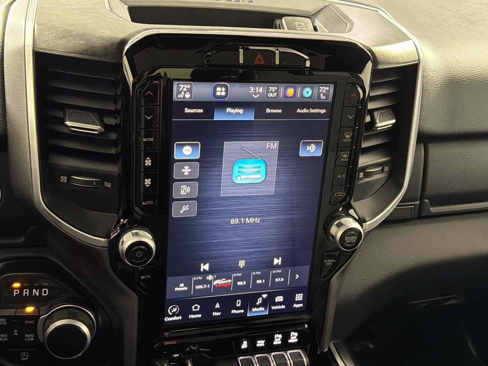 Used 2023 RAM 1500 Big Horn AWD/4WD image 18