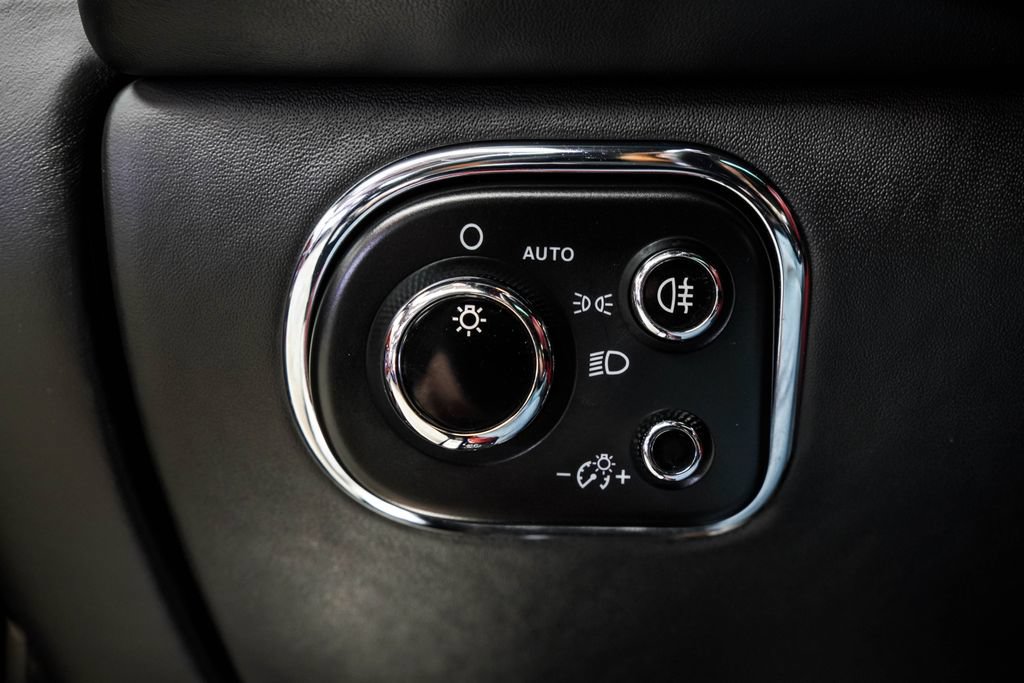 Used 2018 Bentley Mulsanne RWD image 44