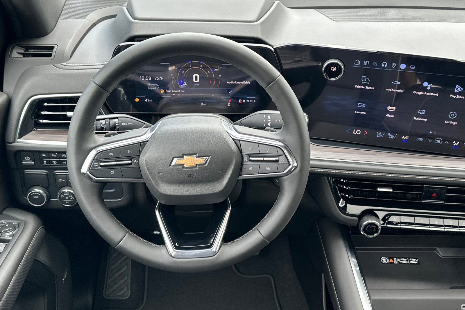 New 2025 Chevrolet Suburban Premier image 14