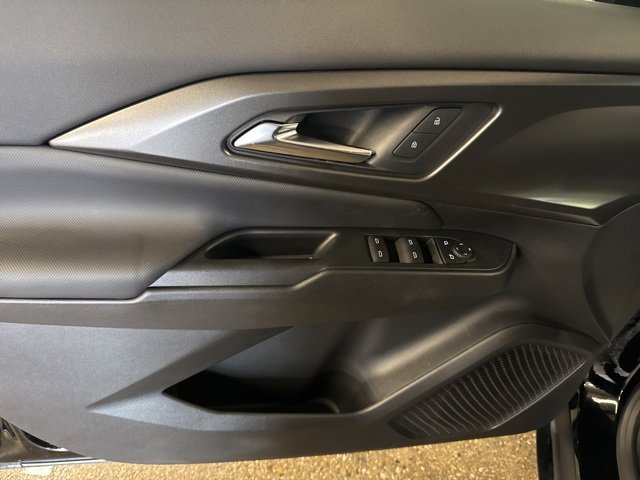 New 2026 Chevrolet Equinox EV LT image 10