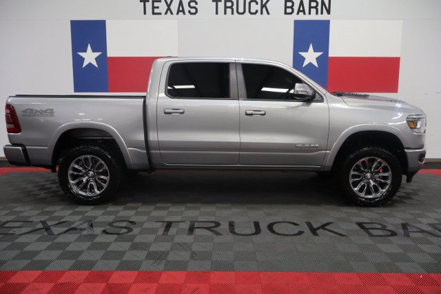 Used 2020 RAM 1500 Laramie w/ Sport Appearance Package AWD/4WD image 14