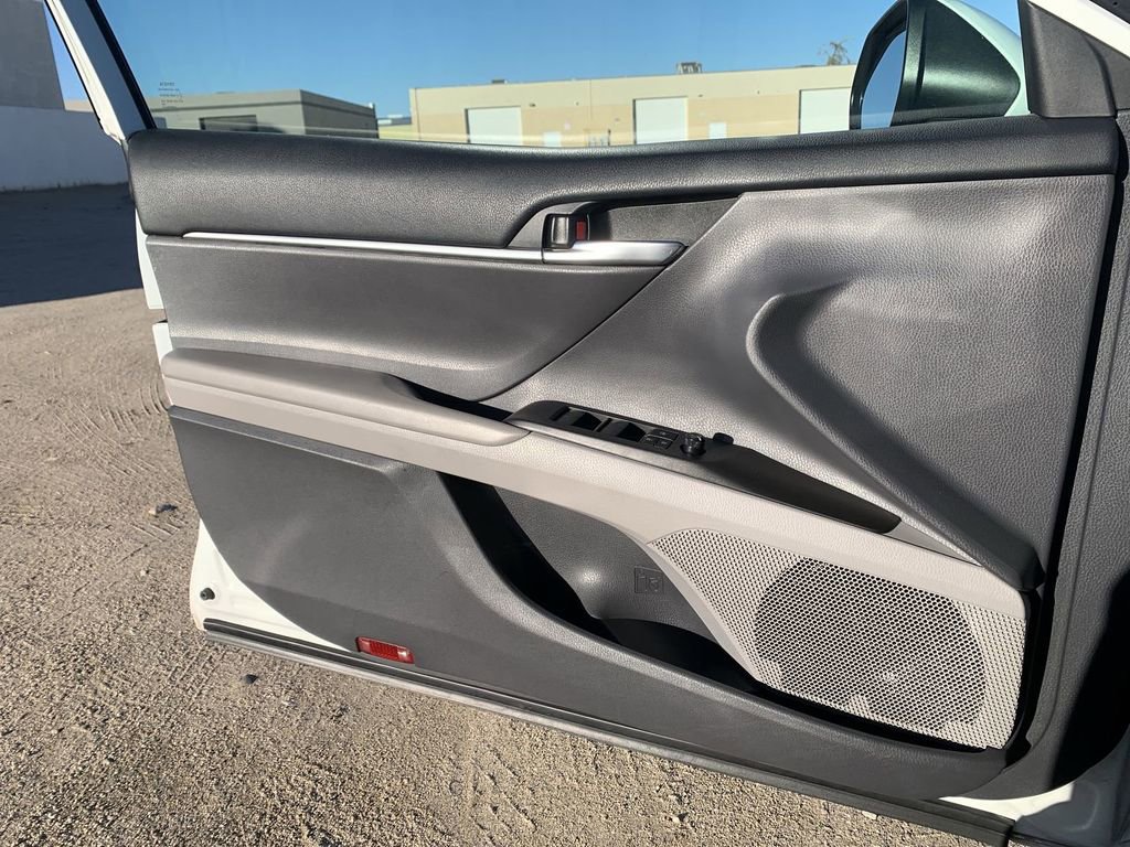 Used 2023 Toyota Camry LE image 20