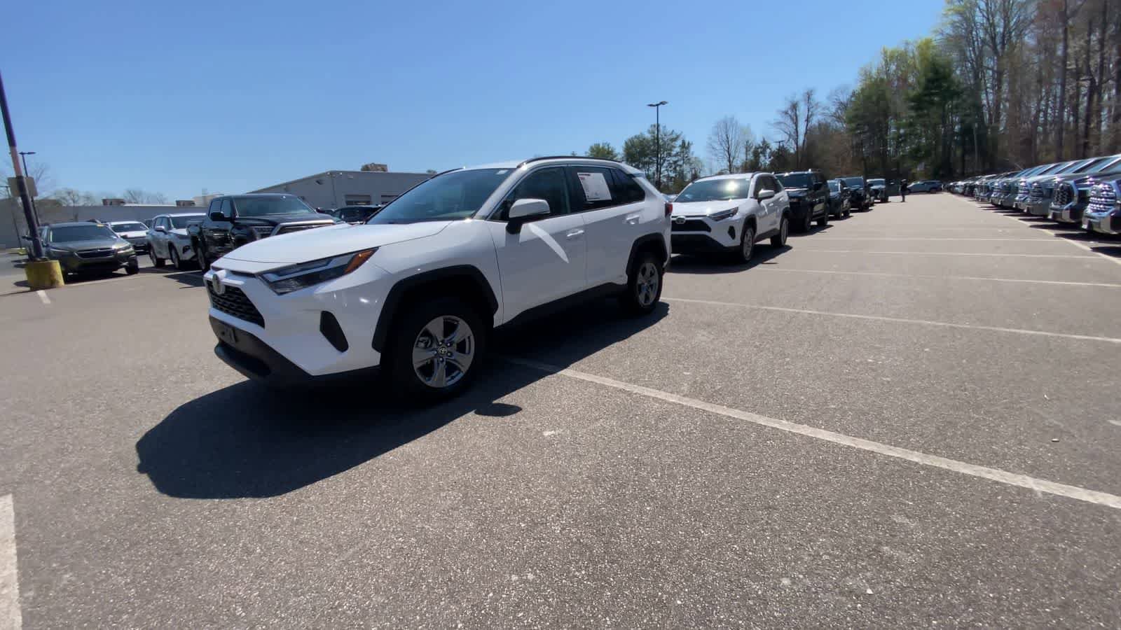 Used 2025 Toyota RAV4 XLE image 7
