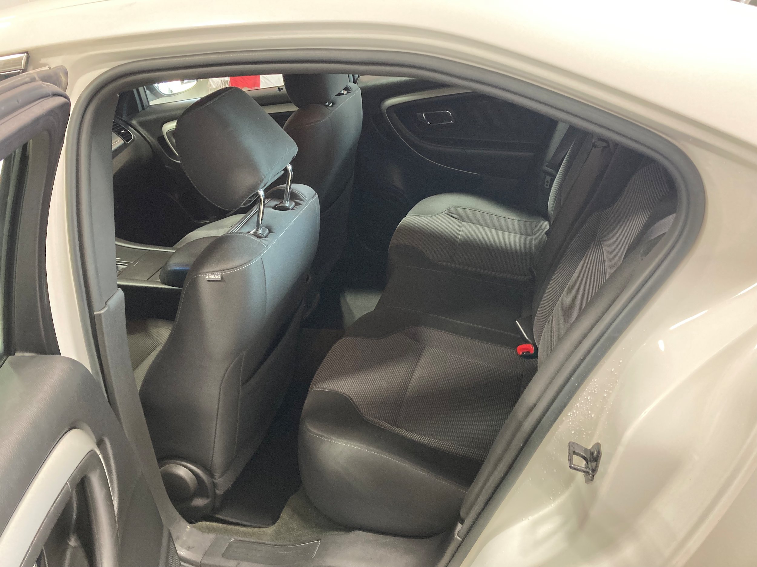 Used 2013 Ford Taurus SEL FWD image 14