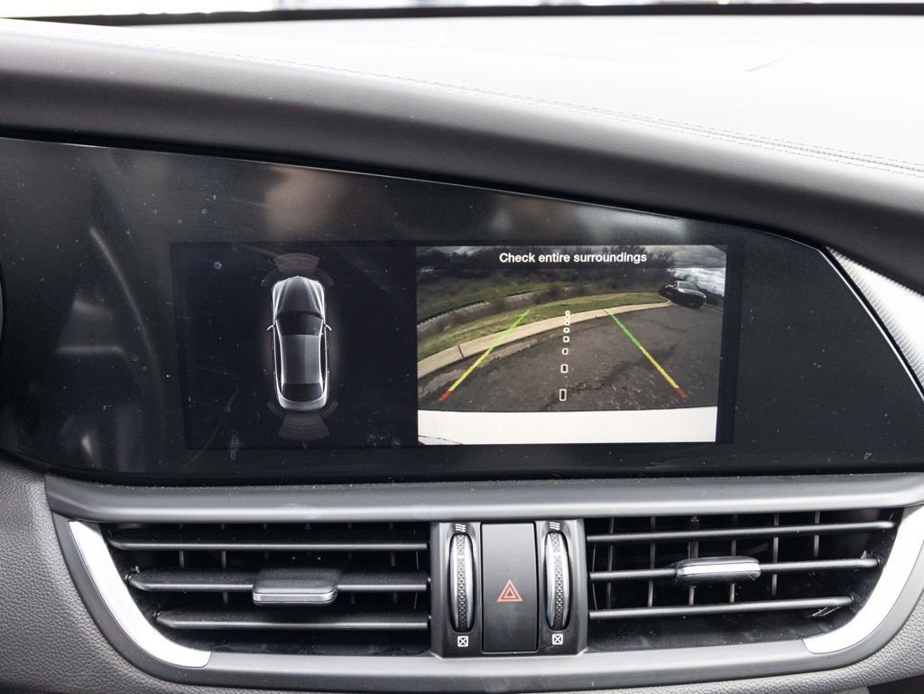 Used 2024 Alfa Romeo Giulia Veloce image 39