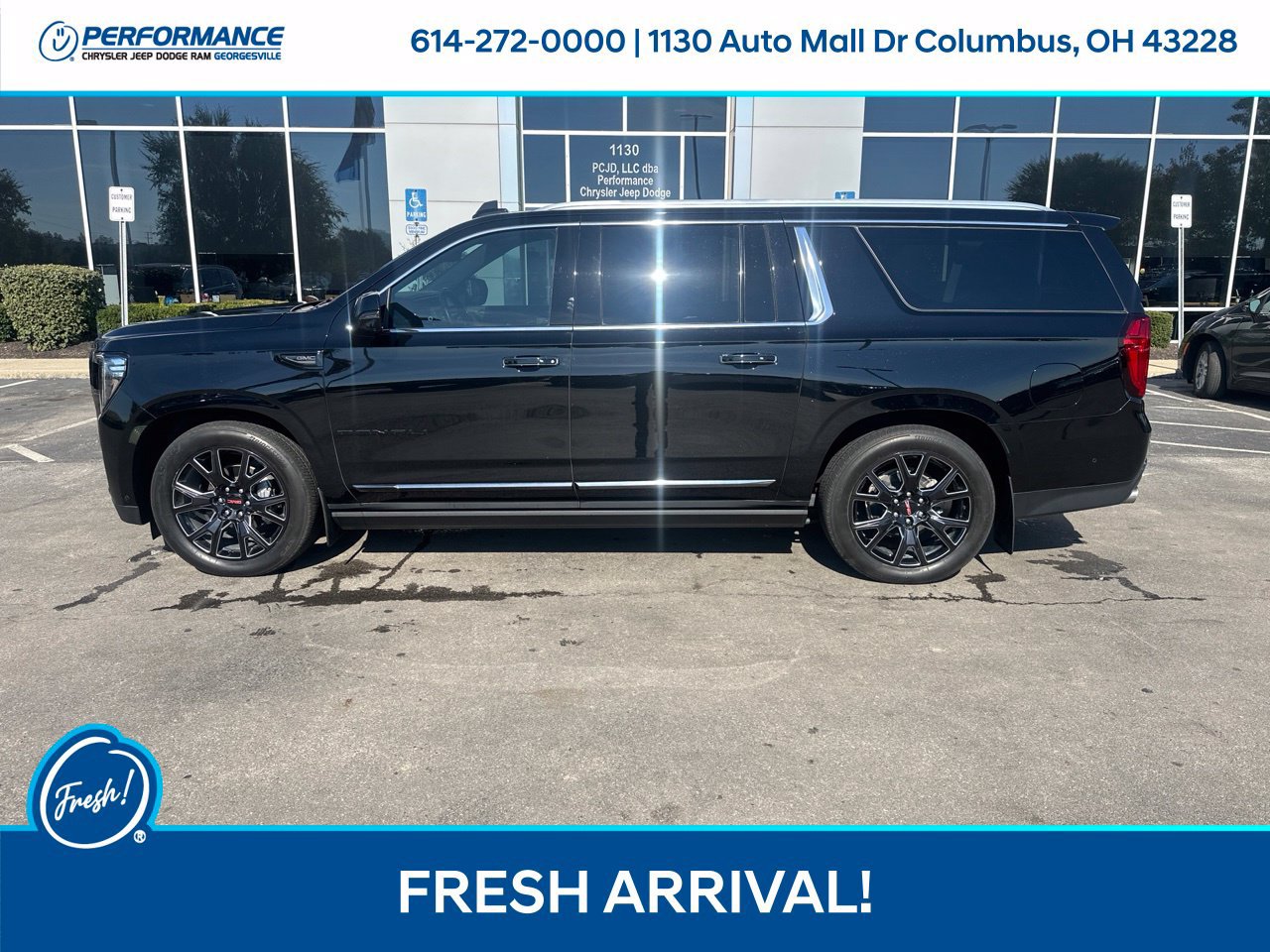 Used 2024 GMC Yukon XL Denali Ultimate AWD/4WD image 7