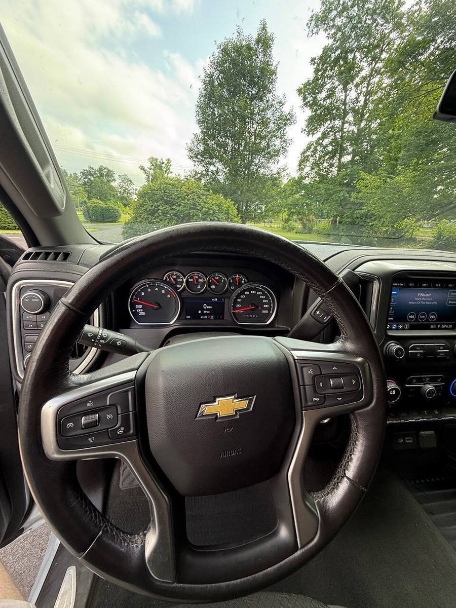 Used 2021 Chevrolet Silverado 1500 LT w/ Work Truck Package AWD/4WD image 10