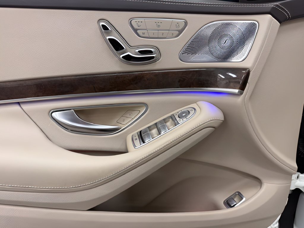 Used 2019 Mercedes-Benz S 560 Sedan image 11