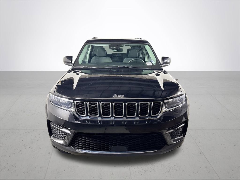 Used 2023 Jeep Grand Cherokee Laredo w/ Luxury Tech Group I image 3