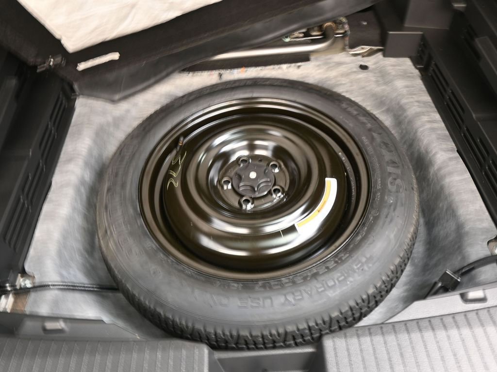 Used 2024 Nissan Rogue SV image 19