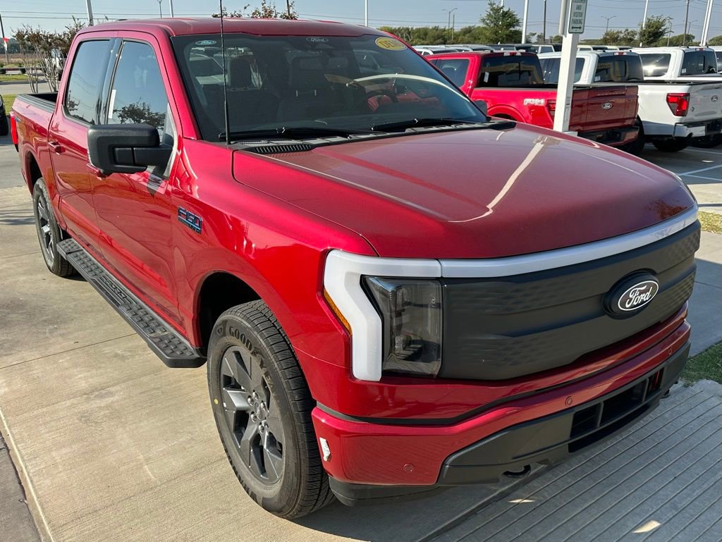New 2025 Ford F150 Lightning Flash image 26