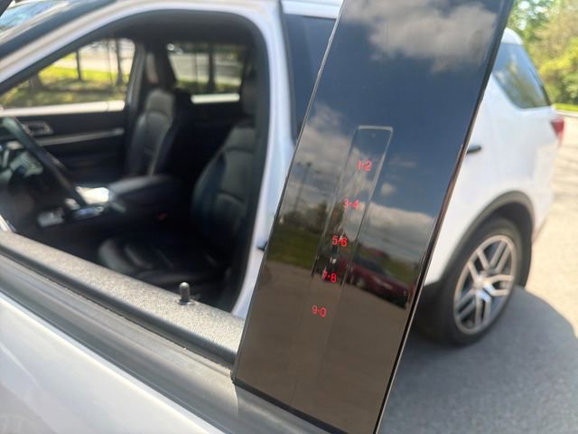 Used 2018 Ford Explorer Sport AWD/4WD image 31