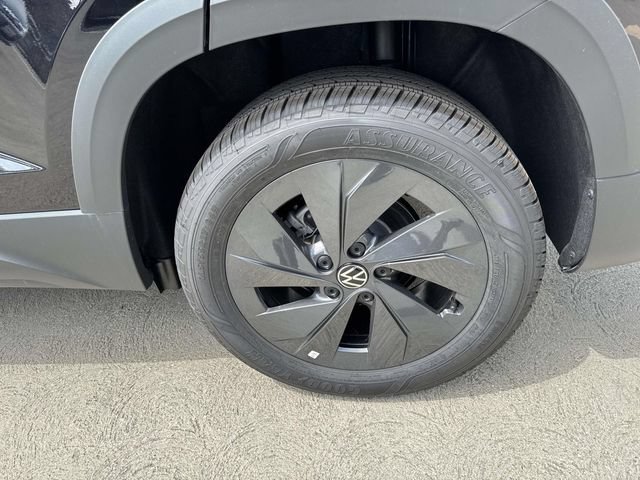 New 2026 Volkswagen Taos S FWD image 6